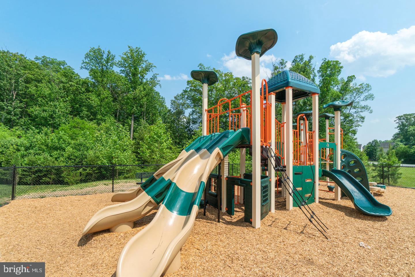 14804 CARTAGENA DR, GAINESVILLE, Virginia 20155, 4 Bedrooms Bedrooms, ,3 BathroomsBathrooms,Residential,For sale,14804 CARTAGENA DR,VAPW2112530 MLS # VAPW2112530