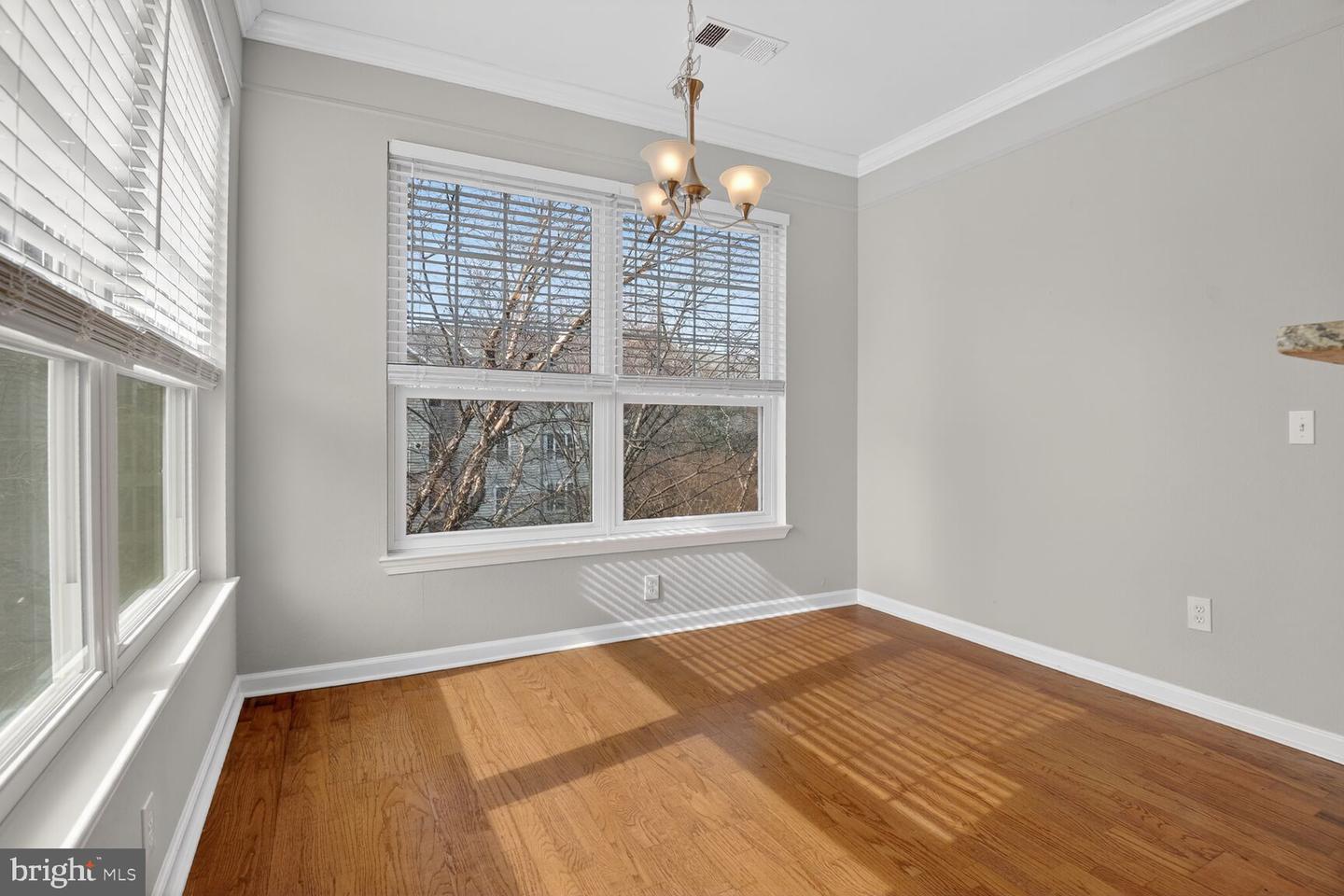 1600 SPRING GATE DR #2402, MCLEAN, Virginia 22102, 2 Bedrooms Bedrooms, ,2 BathroomsBathrooms,Residential,For sale,1600 SPRING GATE DR #2402,VAFX2291228 MLS # VAFX2291228 1600 SPRING GATE DR #2402, MCLEAN, Virginia 22102, 2 Bedrooms Bedrooms, ,2 BathroomsBathrooms,Residential,For sale,1600 SPRING GATE DR #2402,VAFX2291228 MLS # VAFX2291228