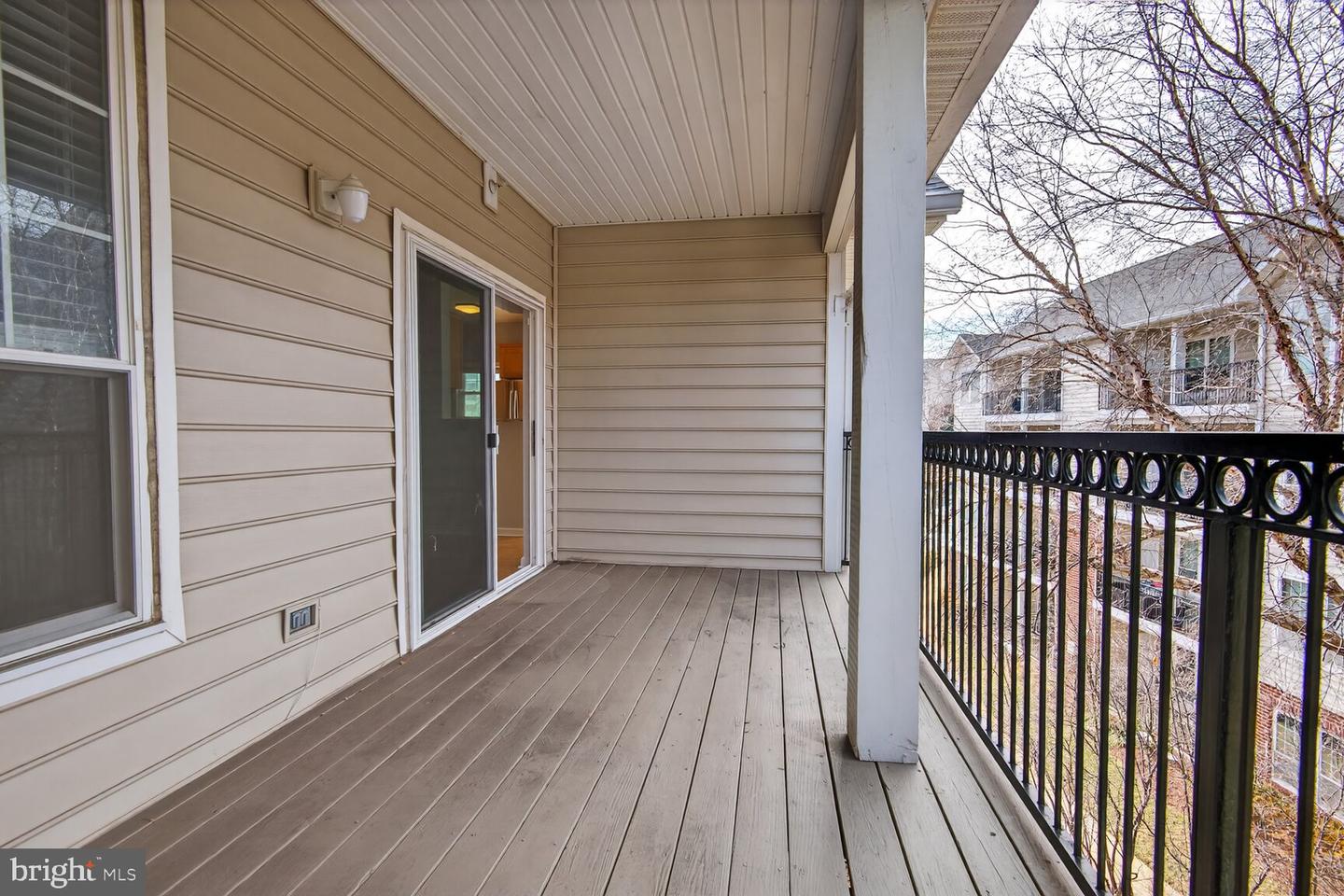 1600 SPRING GATE DR #2402, MCLEAN, Virginia 22102, 2 Bedrooms Bedrooms, ,2 BathroomsBathrooms,Residential,For sale,1600 SPRING GATE DR #2402,VAFX2291228 MLS # VAFX2291228 1600 SPRING GATE DR #2402, MCLEAN, Virginia 22102, 2 Bedrooms Bedrooms, ,2 BathroomsBathrooms,Residential,For sale,1600 SPRING GATE DR #2402,VAFX2291228 MLS # VAFX2291228