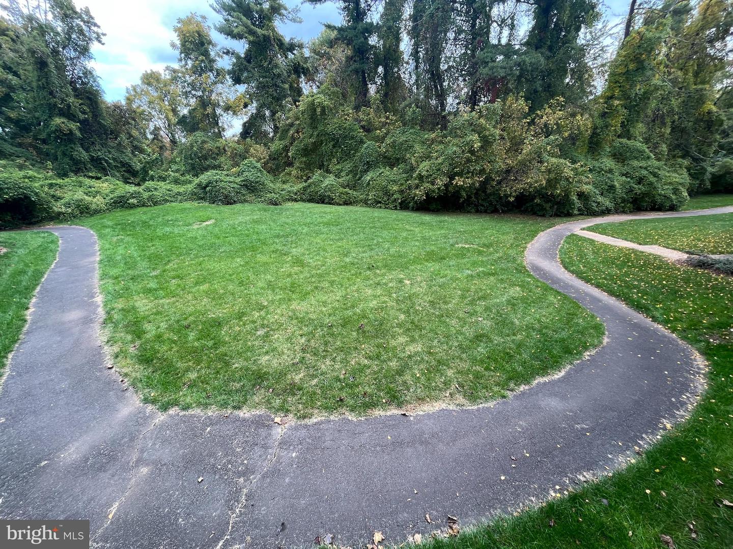 1600 SPRING GATE DR #2402, MCLEAN, Virginia 22102, 2 Bedrooms Bedrooms, ,2 BathroomsBathrooms,Residential,For sale,1600 SPRING GATE DR #2402,VAFX2291228 MLS # VAFX2291228 1600 SPRING GATE DR #2402, MCLEAN, Virginia 22102, 2 Bedrooms Bedrooms, ,2 BathroomsBathrooms,Residential,For sale,1600 SPRING GATE DR #2402,VAFX2291228 MLS # VAFX2291228