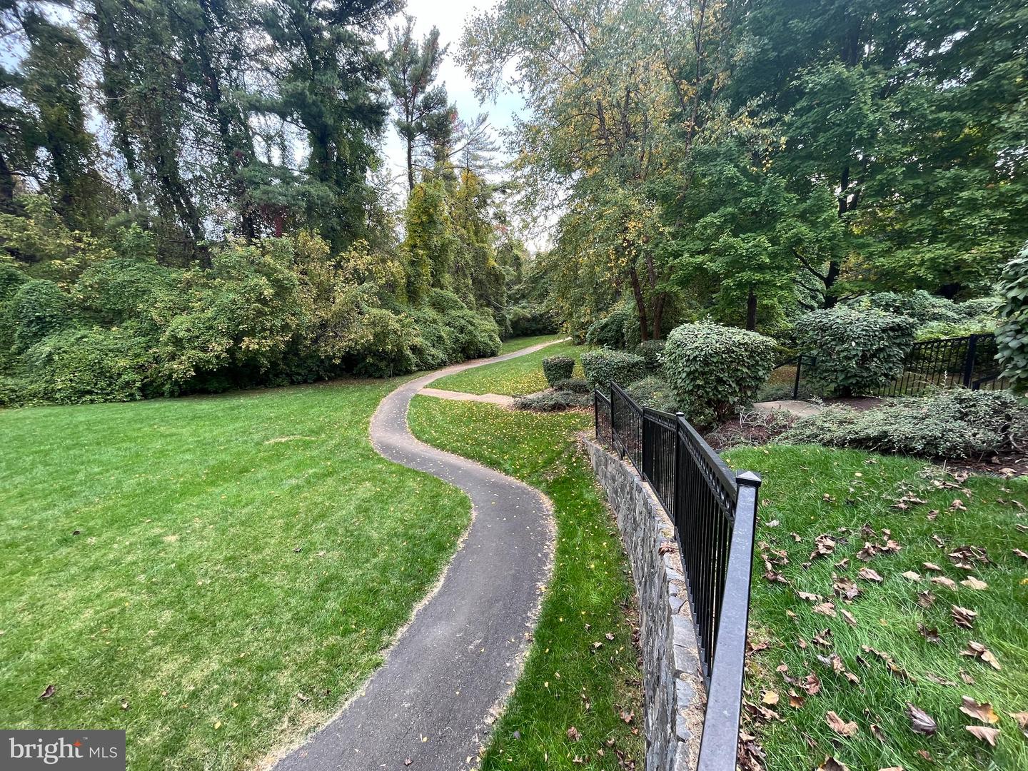 1600 SPRING GATE DR #2402, MCLEAN, Virginia 22102, 2 Bedrooms Bedrooms, ,2 BathroomsBathrooms,Residential,For sale,1600 SPRING GATE DR #2402,VAFX2291228 MLS # VAFX2291228 1600 SPRING GATE DR #2402, MCLEAN, Virginia 22102, 2 Bedrooms Bedrooms, ,2 BathroomsBathrooms,Residential,For sale,1600 SPRING GATE DR #2402,VAFX2291228 MLS # VAFX2291228