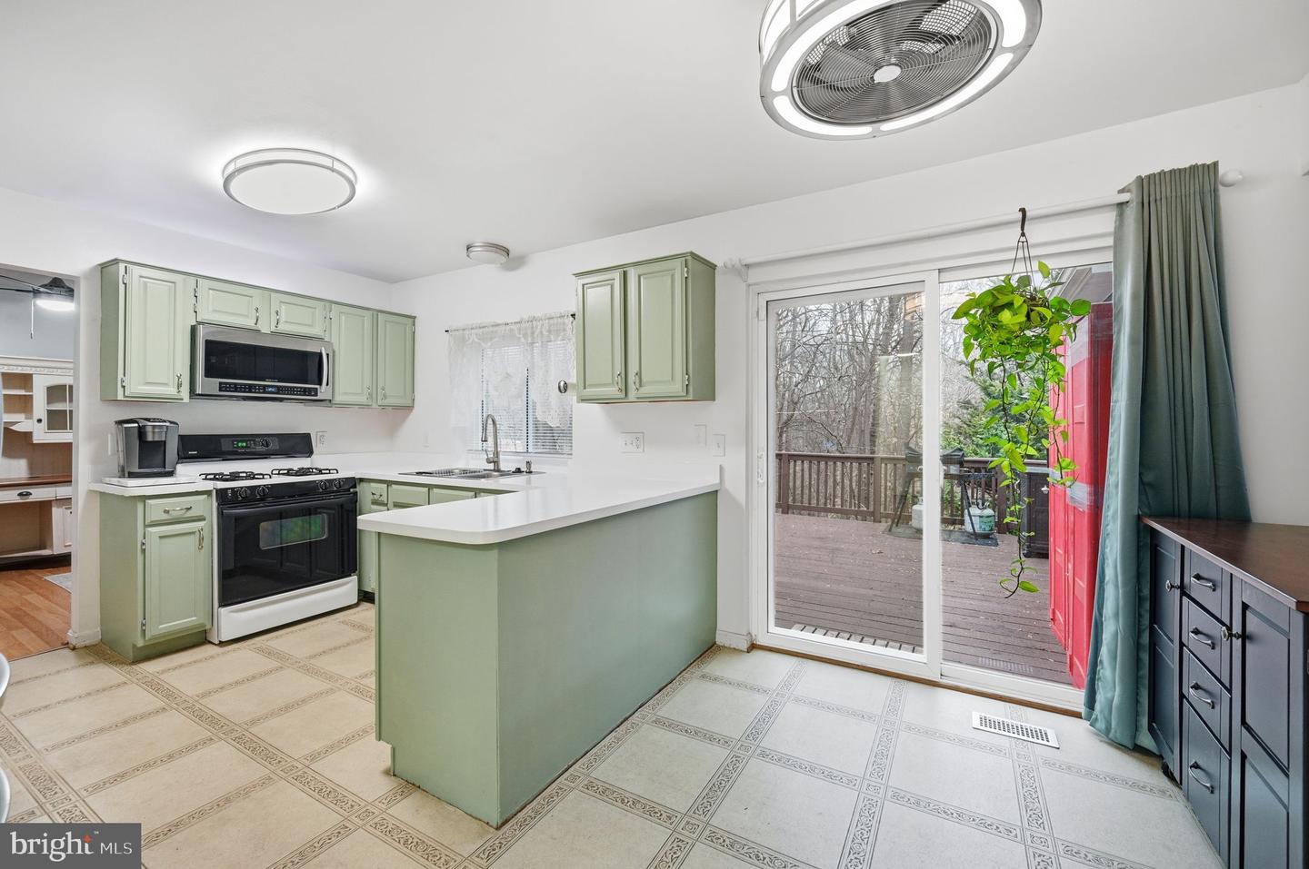 5905 VISTA CT, FREDERICKSBURG, Virginia 22407, 3 Bedrooms Bedrooms, ,2 BathroomsBathrooms,Residential,For sale,5905 VISTA CT,VASP2039318 MLS # VASP2039318