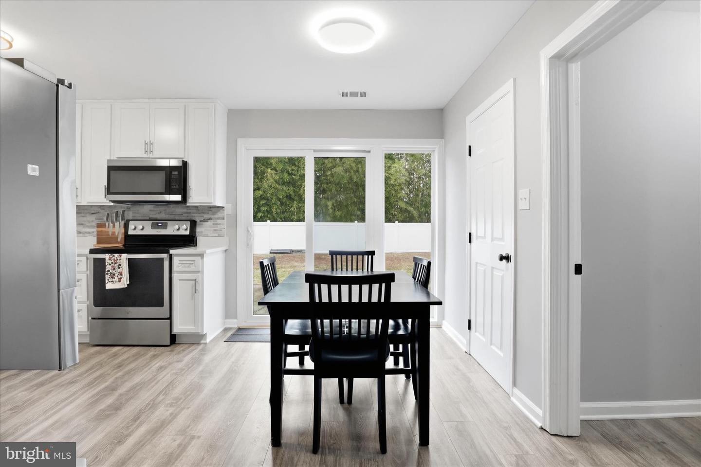 4220 FAIRGLEN DR, ALEXANDRIA, Virginia 22309, 4 Bedrooms Bedrooms, ,2 BathroomsBathrooms,Residential,For sale,4220 FAIRGLEN DR,VAFX2291250 MLS # VAFX2291250