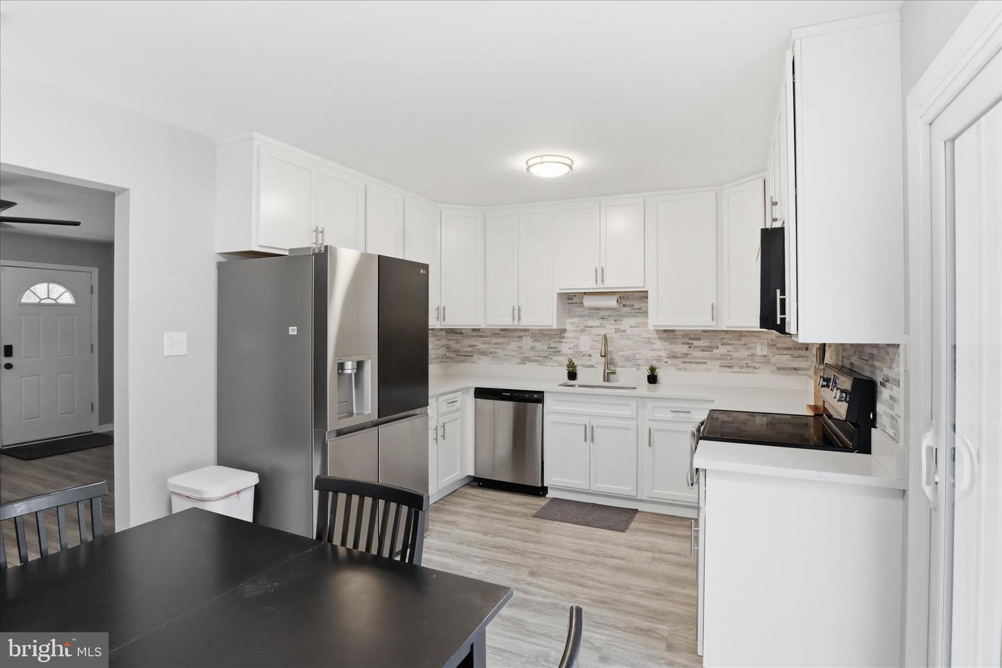 4220 FAIRGLEN DR, ALEXANDRIA, Virginia 22309, 4 Bedrooms Bedrooms, ,2 BathroomsBathrooms,Residential,For sale,4220 FAIRGLEN DR,VAFX2291250 MLS # VAFX2291250