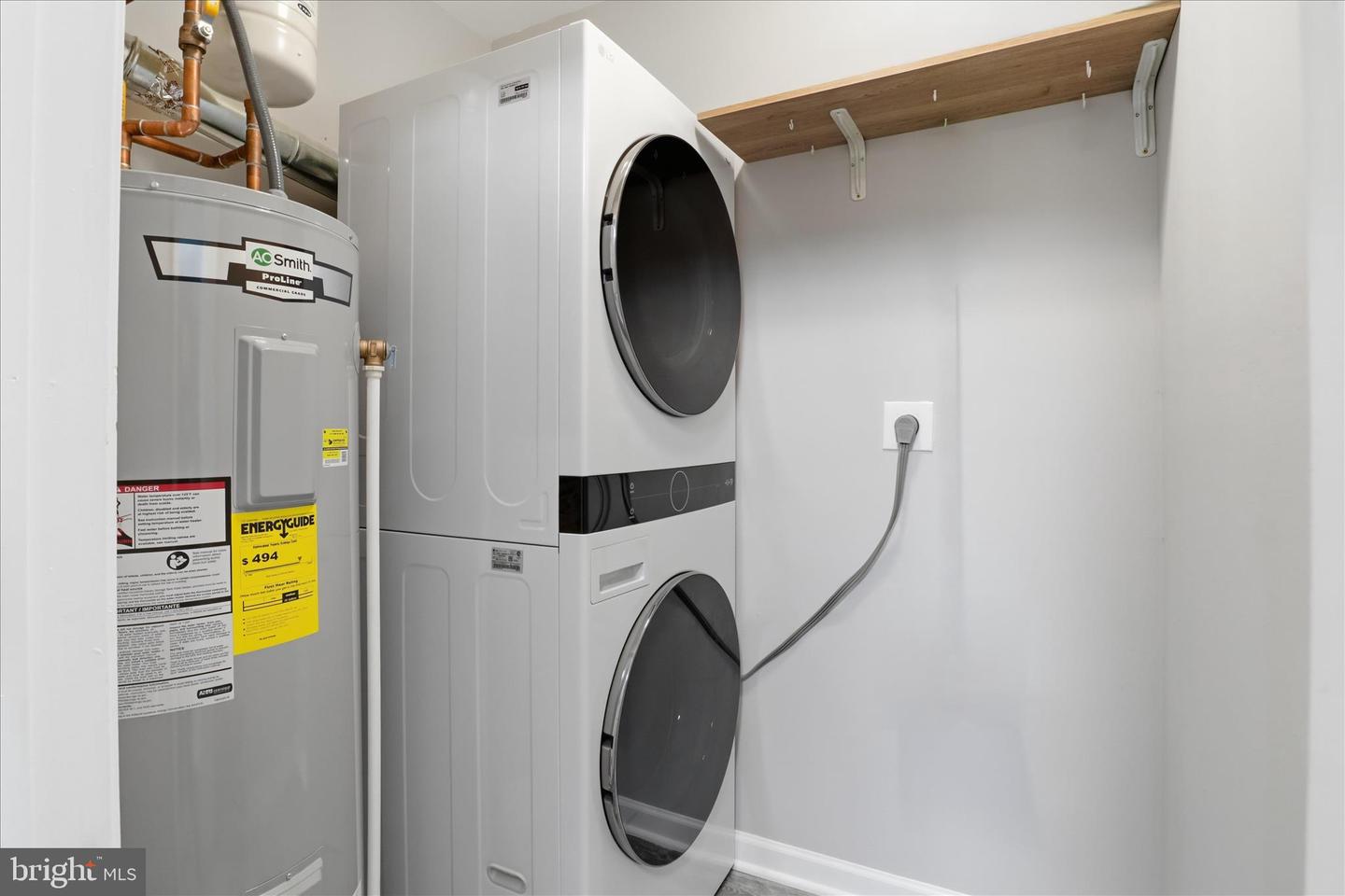 4220 FAIRGLEN DR, ALEXANDRIA, Virginia 22309, 4 Bedrooms Bedrooms, ,2 BathroomsBathrooms,Residential,For sale,4220 FAIRGLEN DR,VAFX2291250 MLS # VAFX2291250