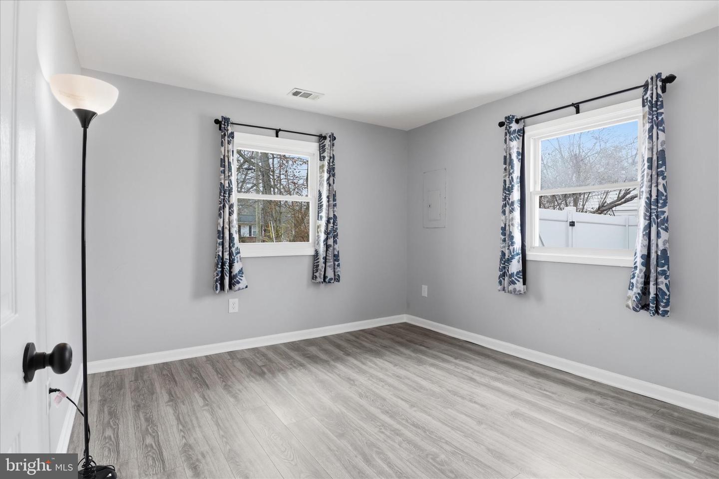 4220 FAIRGLEN DR, ALEXANDRIA, Virginia 22309, 4 Bedrooms Bedrooms, ,2 BathroomsBathrooms,Residential,For sale,4220 FAIRGLEN DR,VAFX2291250 MLS # VAFX2291250