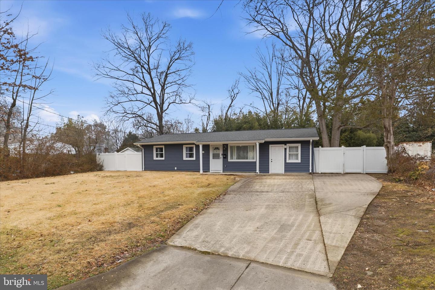 4220 FAIRGLEN DR, ALEXANDRIA, Virginia 22309, 4 Bedrooms Bedrooms, ,2 BathroomsBathrooms,Residential,For sale,4220 FAIRGLEN DR,VAFX2291250 MLS # VAFX2291250