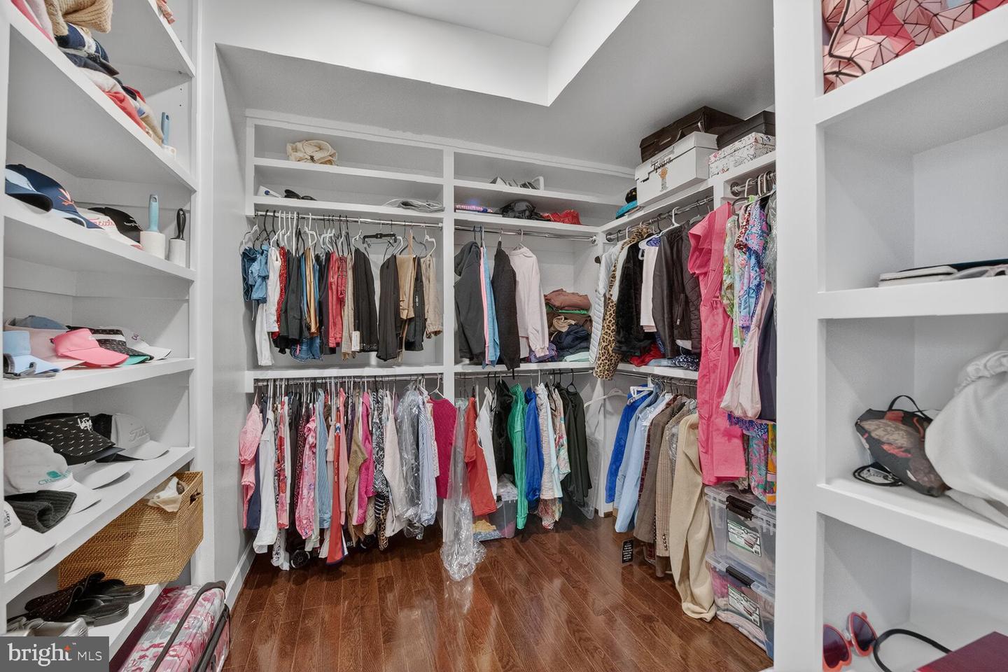 20209 CENTER BROOK SQ, STERLING, Virginia 20165, 4 Bedrooms Bedrooms, ,3 BathroomsBathrooms,Residential,For sale,20209 CENTER BROOK SQ,VALO2115982 MLS # VALO2115982 20209 CENTER BROOK SQ, STERLING, Virginia 20165, 4 Bedrooms Bedrooms, ,3 BathroomsBathrooms,Residential,For sale,20209 CENTER BROOK SQ,VALO2115982 MLS # VALO2115982