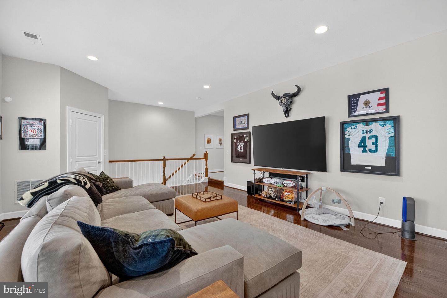 20209 CENTER BROOK SQ, STERLING, Virginia 20165, 4 Bedrooms Bedrooms, ,3 BathroomsBathrooms,Residential,For sale,20209 CENTER BROOK SQ,VALO2115982 MLS # VALO2115982 20209 CENTER BROOK SQ, STERLING, Virginia 20165, 4 Bedrooms Bedrooms, ,3 BathroomsBathrooms,Residential,For sale,20209 CENTER BROOK SQ,VALO2115982 MLS # VALO2115982