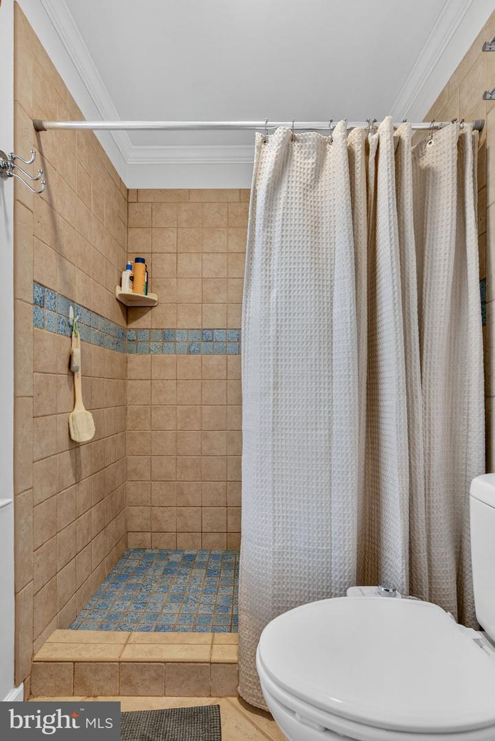 18687 DRUMMOND PL, LEESBURG, Virginia 20176, 4 Bedrooms Bedrooms, ,3 BathroomsBathrooms,Residential,For sale,18687 DRUMMOND PL,VALO2116024 MLS # VALO2116024