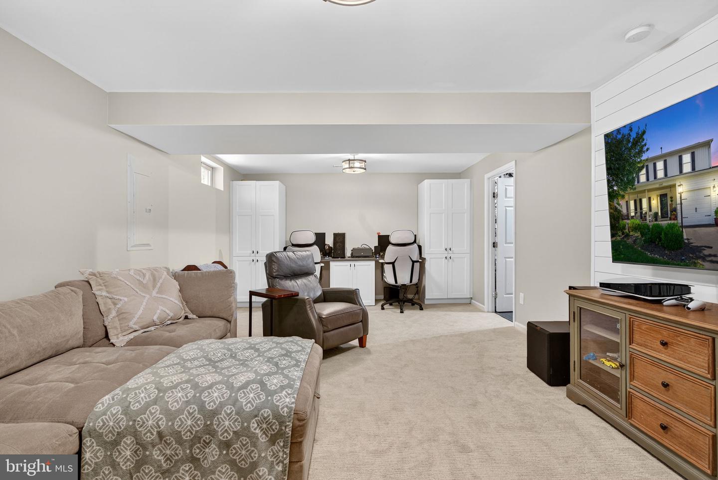 18687 DRUMMOND PL, LEESBURG, Virginia 20176, 4 Bedrooms Bedrooms, ,3 BathroomsBathrooms,Residential,For sale,18687 DRUMMOND PL,VALO2116024 MLS # VALO2116024