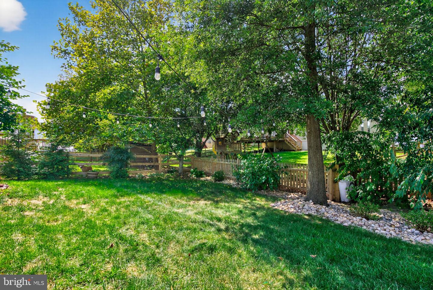 18687 DRUMMOND PL, LEESBURG, Virginia 20176, 4 Bedrooms Bedrooms, ,3 BathroomsBathrooms,Residential,For sale,18687 DRUMMOND PL,VALO2116024 MLS # VALO2116024