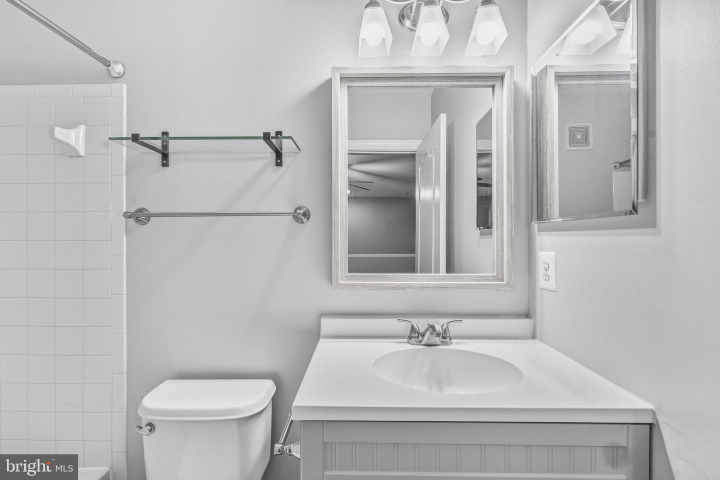 4110 POTOMAC HIGHLANDS CIR, TRIANGLE, Virginia 22172, 3 Bedrooms Bedrooms, ,2 BathroomsBathrooms,Residential,For sale,4110 POTOMAC HIGHLANDS CIR,VAPW2112596 MLS # VAPW2112596