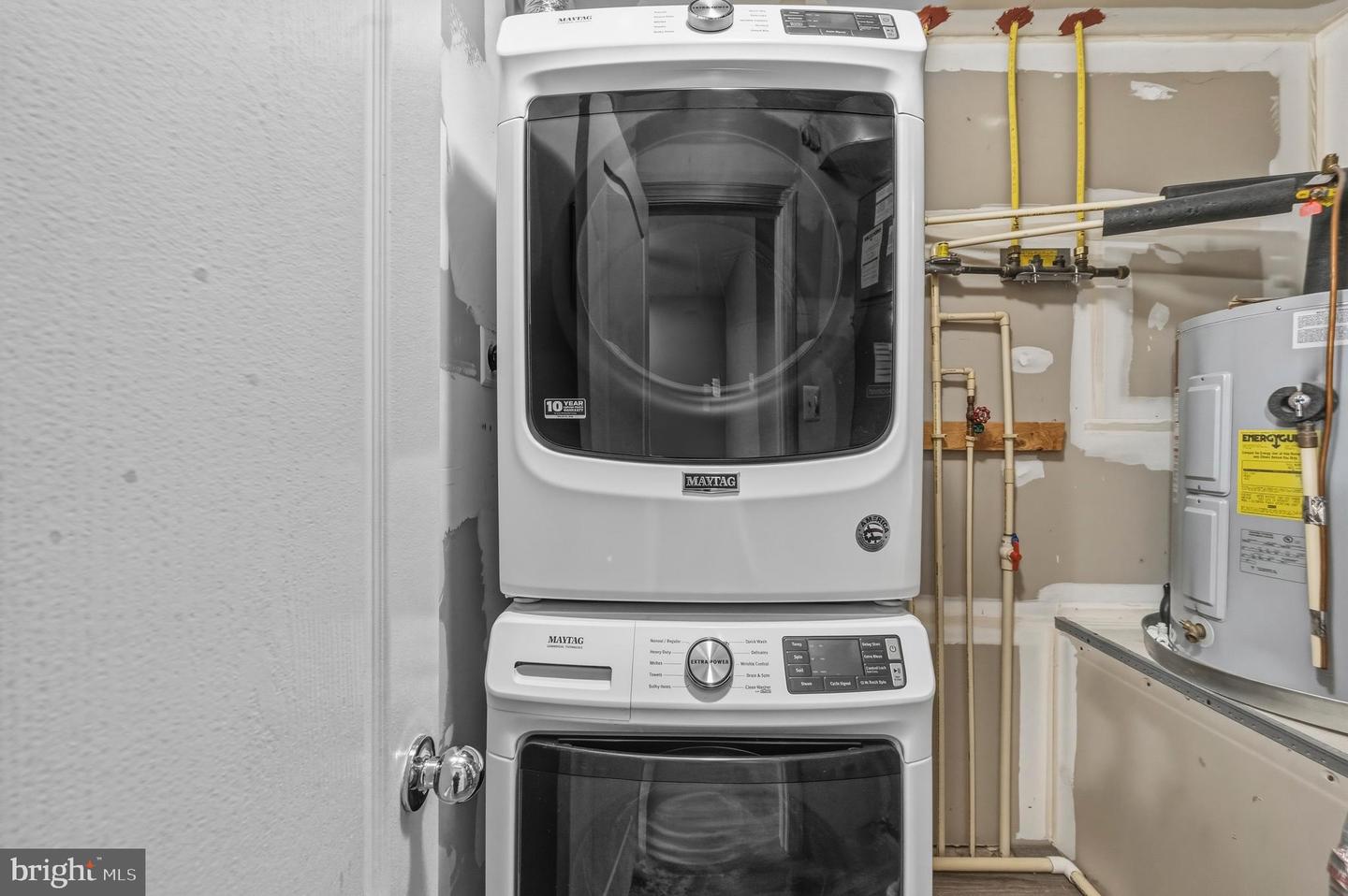 4110 POTOMAC HIGHLANDS CIR, TRIANGLE, Virginia 22172, 3 Bedrooms Bedrooms, ,2 BathroomsBathrooms,Residential,For sale,4110 POTOMAC HIGHLANDS CIR,VAPW2112596 MLS # VAPW2112596