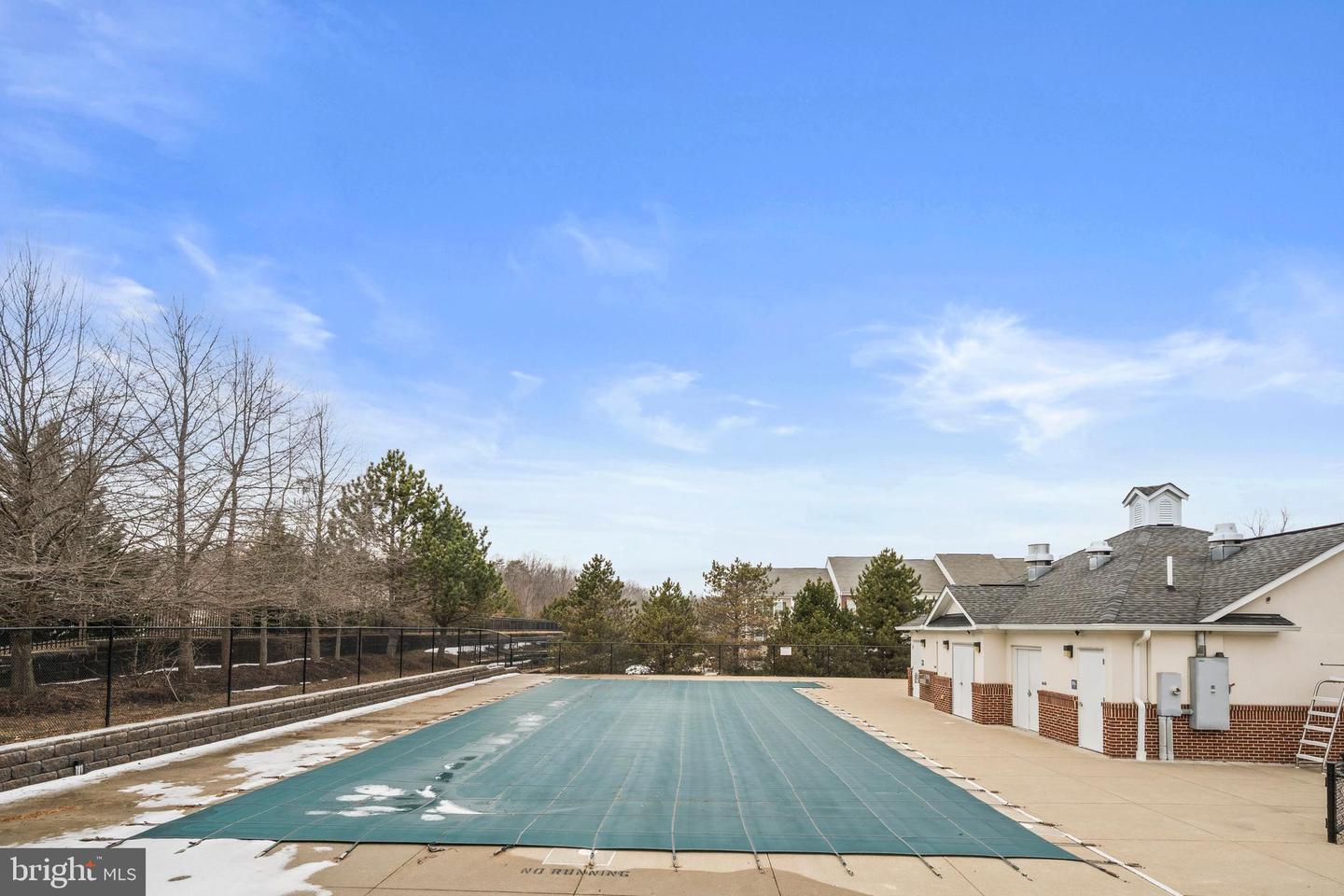 4110 POTOMAC HIGHLANDS CIR, TRIANGLE, Virginia 22172, 3 Bedrooms Bedrooms, ,2 BathroomsBathrooms,Residential,For sale,4110 POTOMAC HIGHLANDS CIR,VAPW2112596 MLS # VAPW2112596