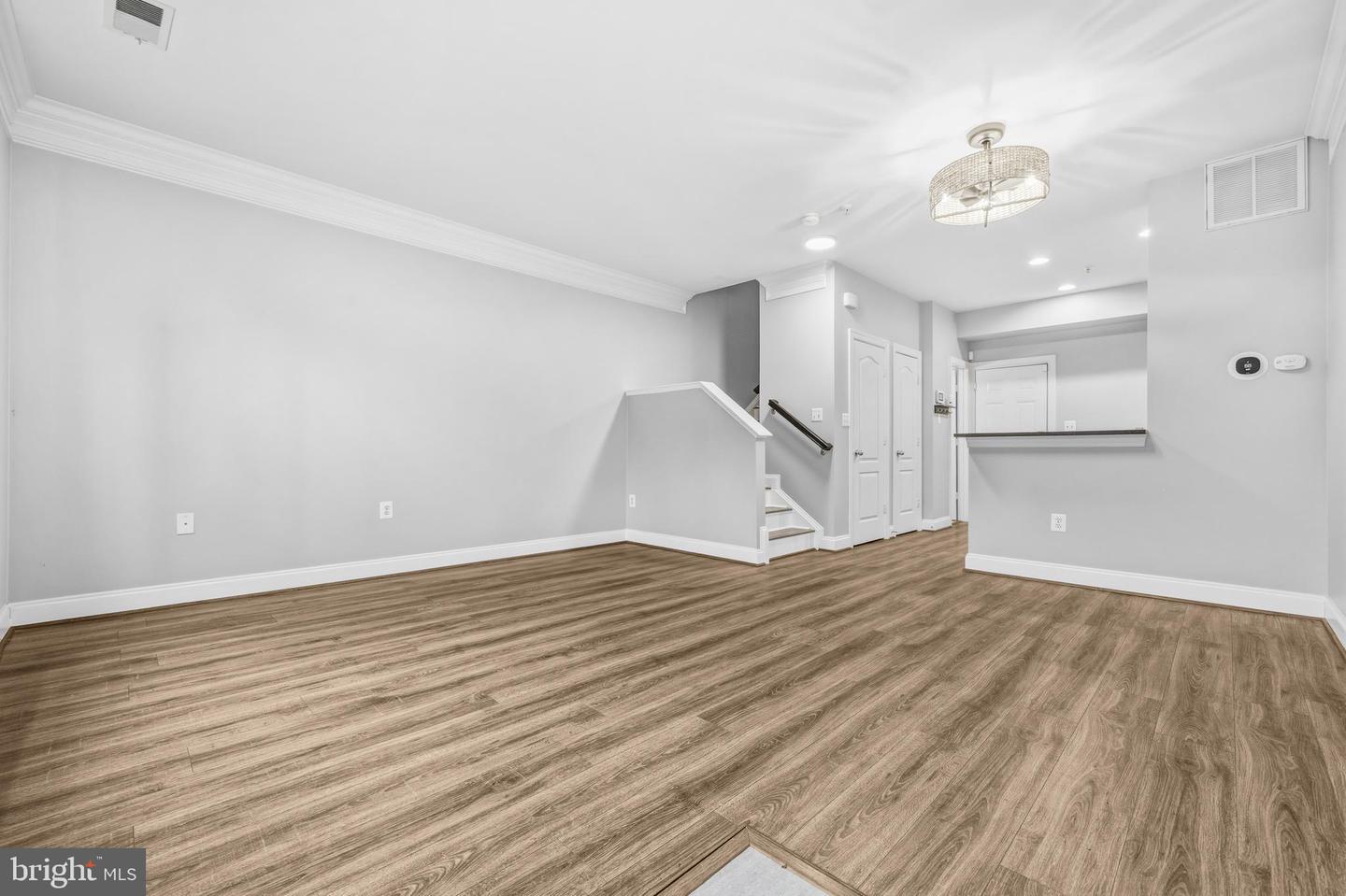 4110 POTOMAC HIGHLANDS CIR, TRIANGLE, Virginia 22172, 3 Bedrooms Bedrooms, ,2 BathroomsBathrooms,Residential,For sale,4110 POTOMAC HIGHLANDS CIR,VAPW2112596 MLS # VAPW2112596