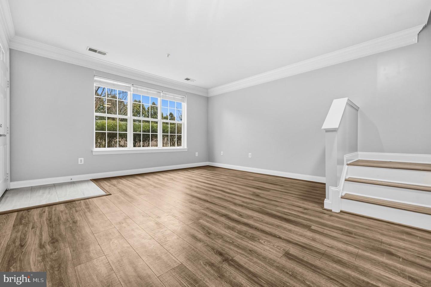 4110 POTOMAC HIGHLANDS CIR, TRIANGLE, Virginia 22172, 3 Bedrooms Bedrooms, ,2 BathroomsBathrooms,Residential,For sale,4110 POTOMAC HIGHLANDS CIR,VAPW2112596 MLS # VAPW2112596