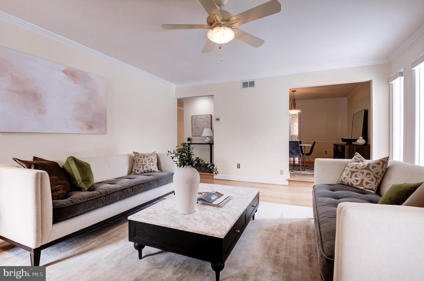 2800 OAKTON MANOR CT, OAKTON, Virginia 22124, 3 Bedrooms Bedrooms, ,3 BathroomsBathrooms,Residential,For sale,2800 OAKTON MANOR CT,VAFX2291404 MLS # VAFX2291404 2800 OAKTON MANOR CT, OAKTON, Virginia 22124, 3 Bedrooms Bedrooms, ,3 BathroomsBathrooms,Residential,For sale,2800 OAKTON MANOR CT,VAFX2291404 MLS # VAFX2291404