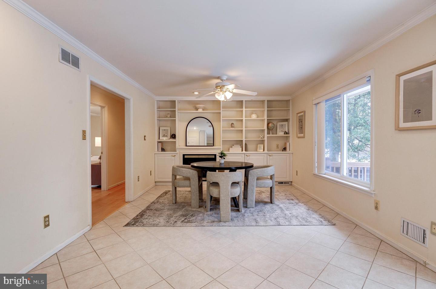 2800 OAKTON MANOR CT, OAKTON, Virginia 22124, 3 Bedrooms Bedrooms, ,3 BathroomsBathrooms,Residential,For sale,2800 OAKTON MANOR CT,VAFX2291404 MLS # VAFX2291404 2800 OAKTON MANOR CT, OAKTON, Virginia 22124, 3 Bedrooms Bedrooms, ,3 BathroomsBathrooms,Residential,For sale,2800 OAKTON MANOR CT,VAFX2291404 MLS # VAFX2291404