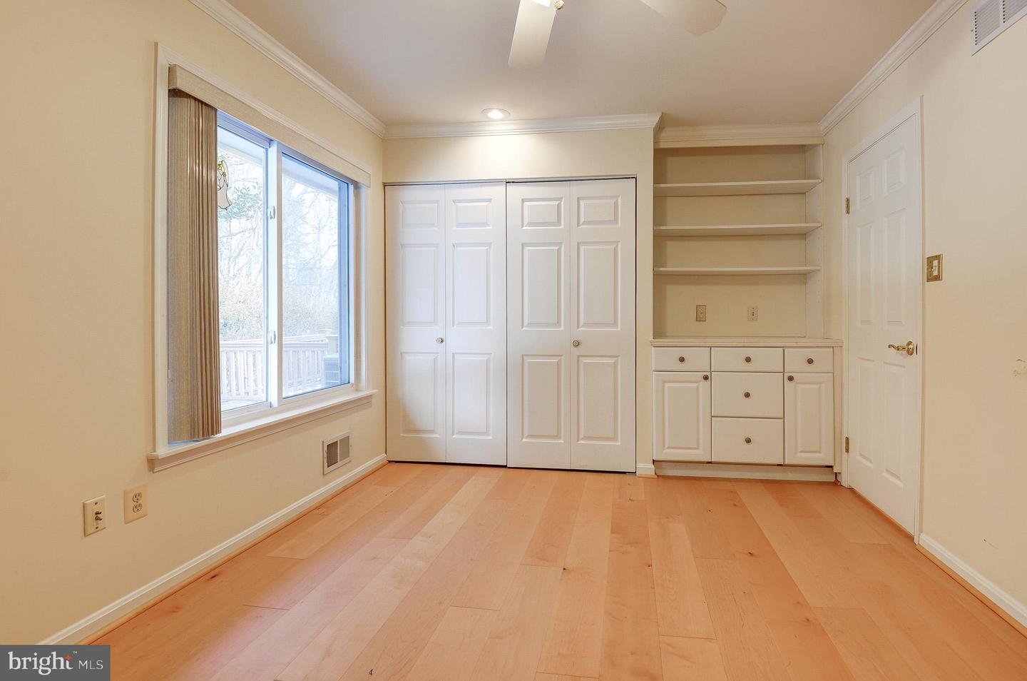 2800 OAKTON MANOR CT, OAKTON, Virginia 22124, 3 Bedrooms Bedrooms, ,3 BathroomsBathrooms,Residential,For sale,2800 OAKTON MANOR CT,VAFX2291404 MLS # VAFX2291404 2800 OAKTON MANOR CT, OAKTON, Virginia 22124, 3 Bedrooms Bedrooms, ,3 BathroomsBathrooms,Residential,For sale,2800 OAKTON MANOR CT,VAFX2291404 MLS # VAFX2291404