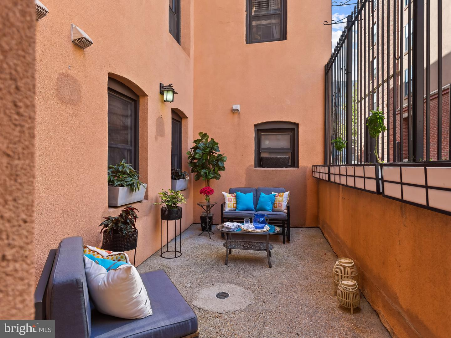 1361 IRVING ST NW #3, WASHINGTON, District Of Columbia 20010, 2 Bedrooms Bedrooms, ,2 BathroomsBathrooms,Residential,For sale,1361 IRVING ST NW #3,DCDC2246502 MLS # DCDC2246502