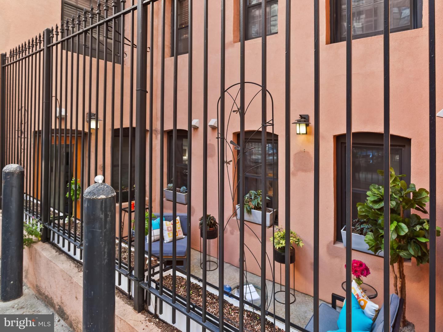 1361 IRVING ST NW #3, WASHINGTON, District Of Columbia 20010, 2 Bedrooms Bedrooms, ,2 BathroomsBathrooms,Residential,For sale,1361 IRVING ST NW #3,DCDC2246502 MLS # DCDC2246502