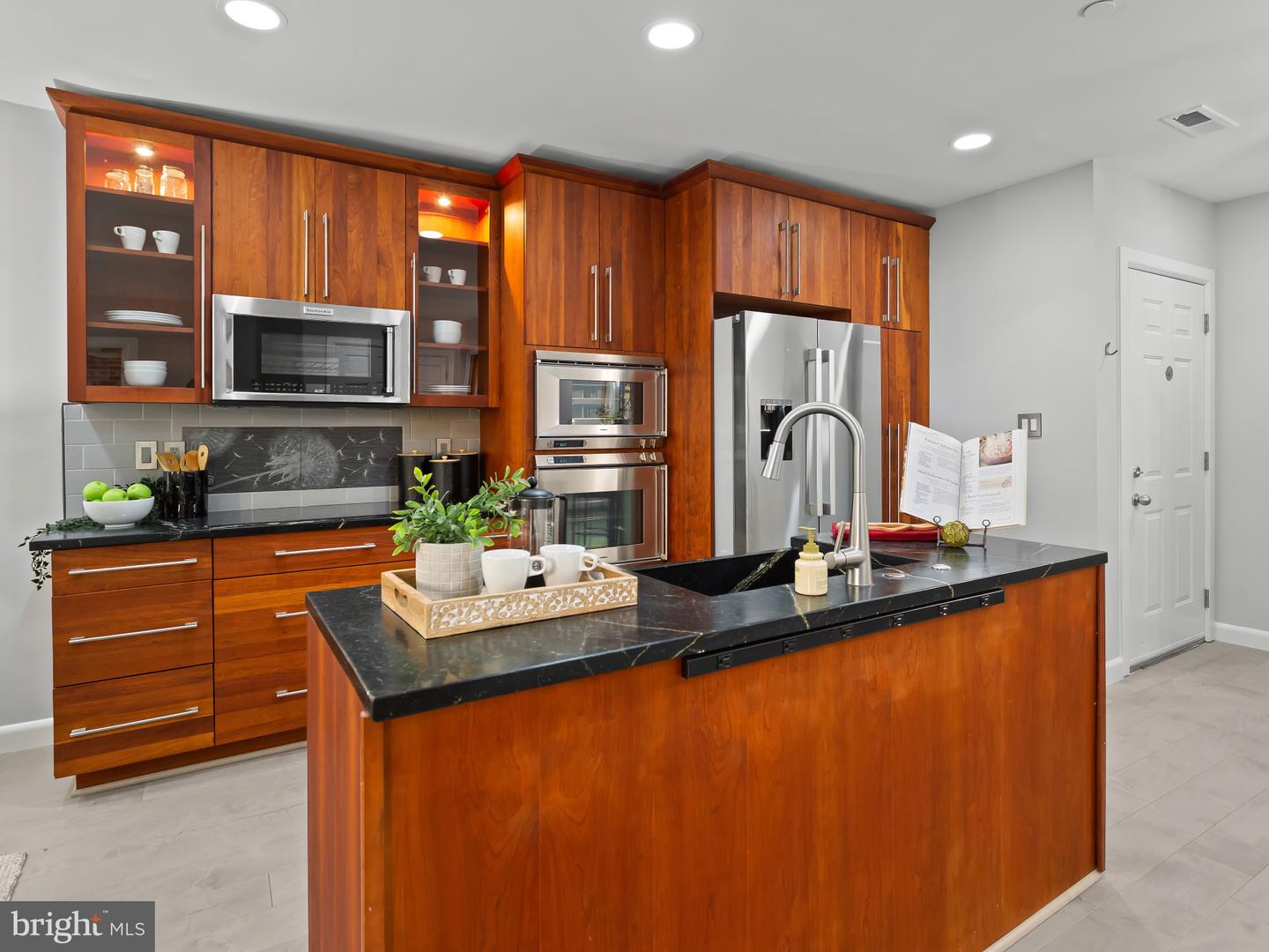 1361 IRVING ST NW #3, WASHINGTON, District Of Columbia 20010, 2 Bedrooms Bedrooms, ,2 BathroomsBathrooms,Residential,For sale,1361 IRVING ST NW #3,DCDC2246502 MLS # DCDC2246502