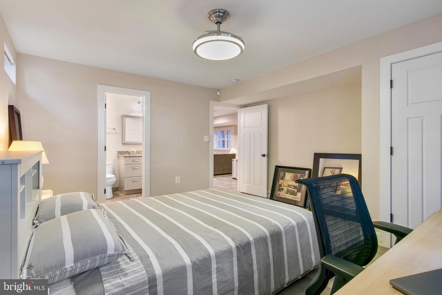 1005-A LINCOLN AVE, FALLS CHURCH, Virginia 22046, 5 Bedrooms Bedrooms, 22 Rooms Rooms,4 BathroomsBathrooms,Residential,For sale,1005-A LINCOLN AVE,VAFA2003582 MLS # VAFA2003582