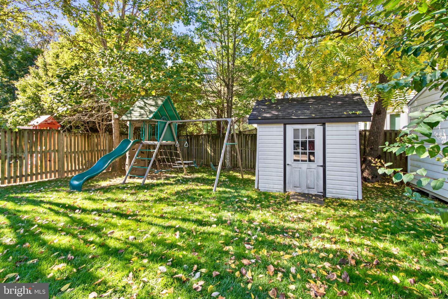 1005-A LINCOLN AVE, FALLS CHURCH, Virginia 22046, 5 Bedrooms Bedrooms, 22 Rooms Rooms,4 BathroomsBathrooms,Residential,For sale,1005-A LINCOLN AVE,VAFA2003582 MLS # VAFA2003582