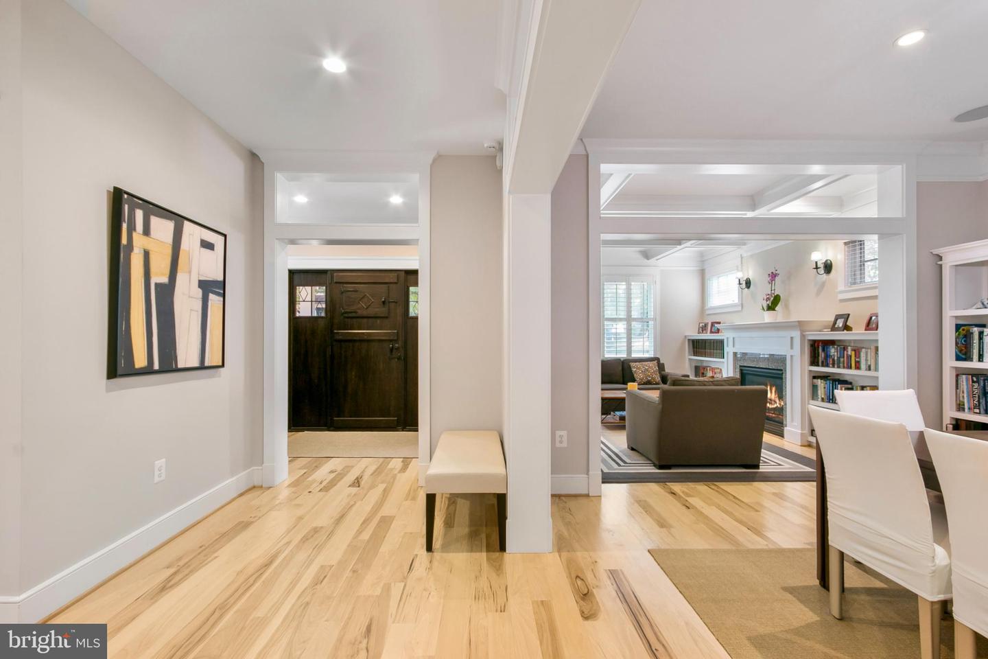 1005-A LINCOLN AVE, FALLS CHURCH, Virginia 22046, 5 Bedrooms Bedrooms, 22 Rooms Rooms,4 BathroomsBathrooms,Residential,For sale,1005-A LINCOLN AVE,VAFA2003582 MLS # VAFA2003582