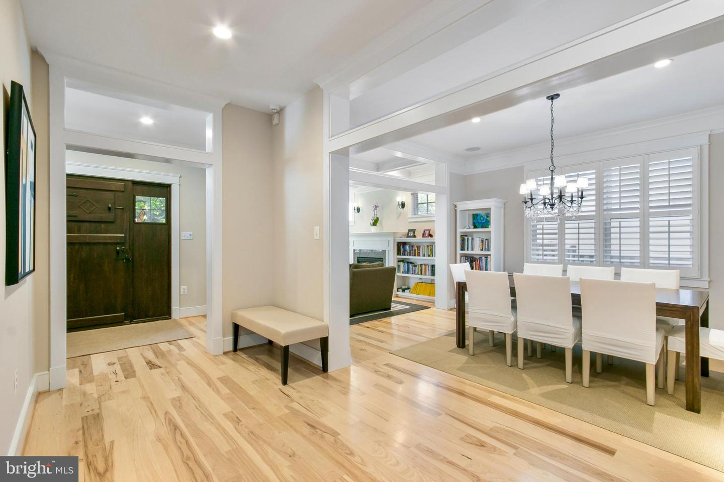 1005-A LINCOLN AVE, FALLS CHURCH, Virginia 22046, 5 Bedrooms Bedrooms, 22 Rooms Rooms,4 BathroomsBathrooms,Residential,For sale,1005-A LINCOLN AVE,VAFA2003582 MLS # VAFA2003582