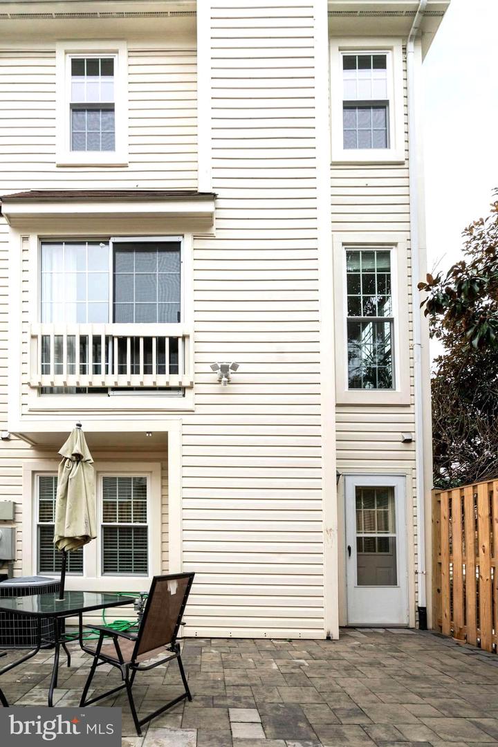 3834 ELBERT, ALEXANDRIA, Virginia 22305, 3 Bedrooms Bedrooms, ,2 BathroomsBathrooms,Residential,For sale,3834 ELBERT,VAAX2054258 MLS # VAAX2054258