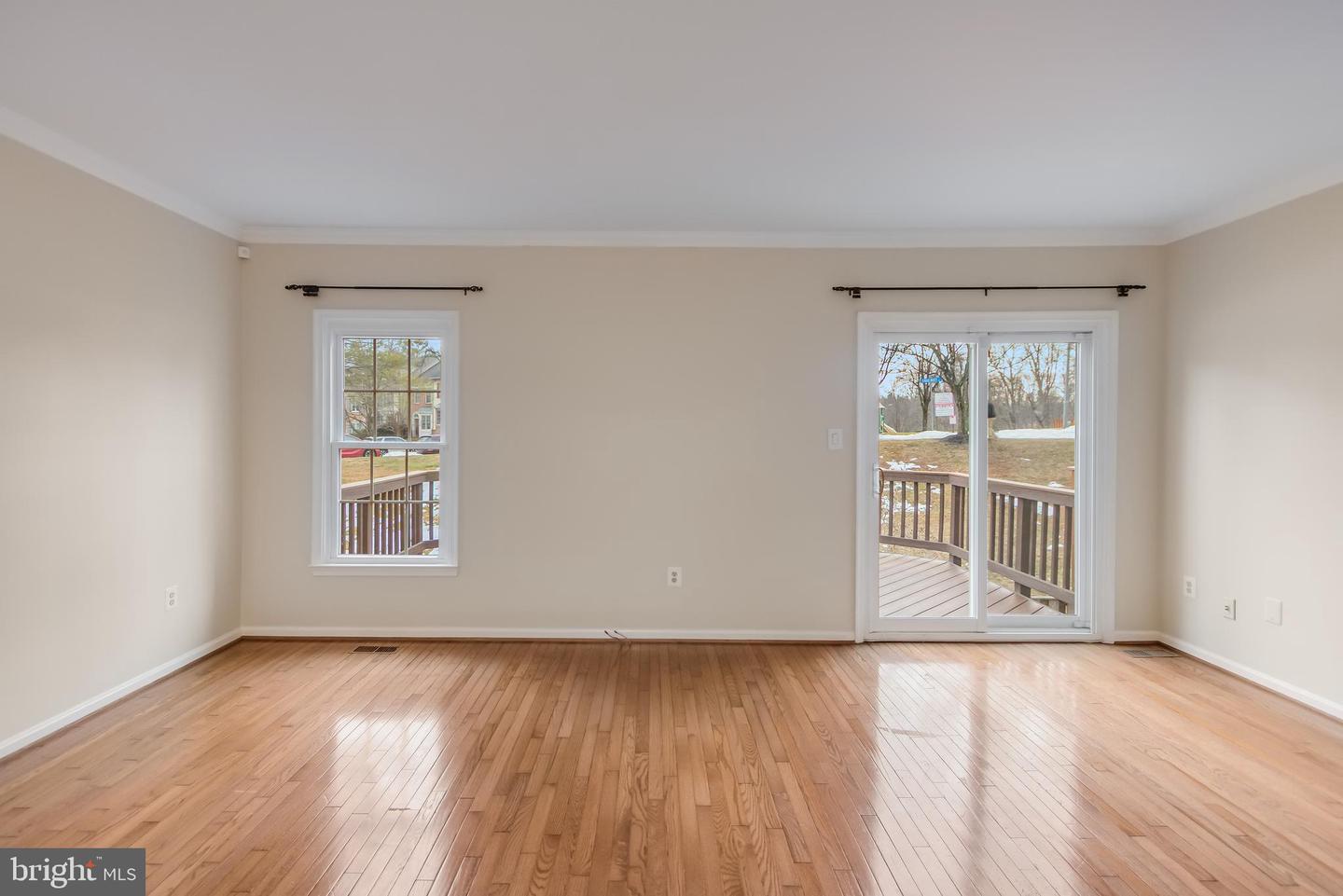 8735 STONE HILL PL, SPRINGFIELD, Virginia 22153, 3 Bedrooms Bedrooms, ,3 BathroomsBathrooms,Residential,For sale,8735 STONE HILL PL,VAFX2291534 MLS # VAFX2291534