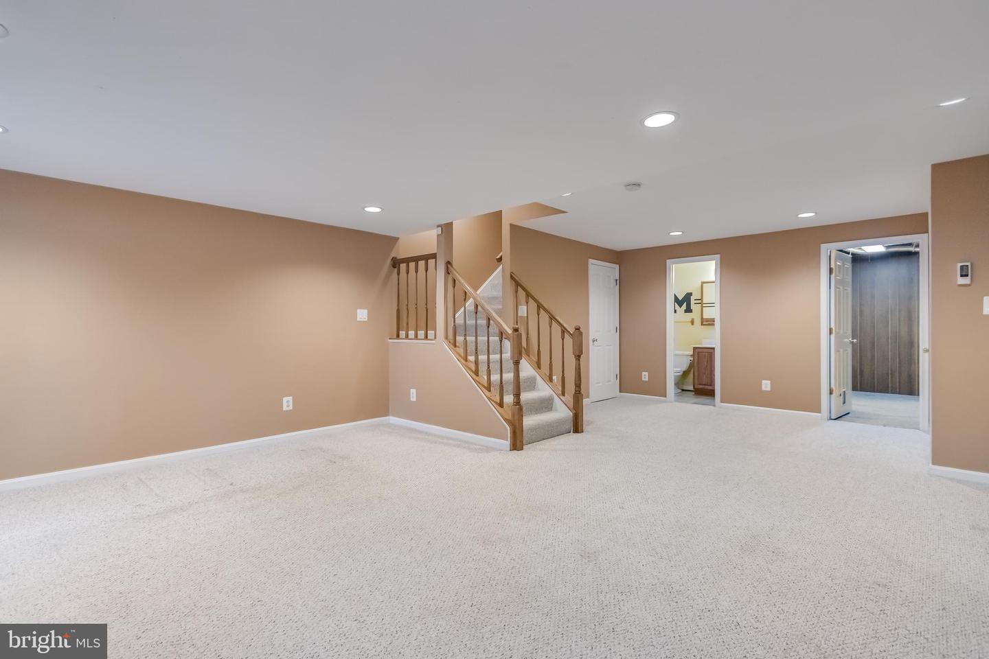 8735 STONE HILL PL, SPRINGFIELD, Virginia 22153, 3 Bedrooms Bedrooms, ,3 BathroomsBathrooms,Residential,For sale,8735 STONE HILL PL,VAFX2291534 MLS # VAFX2291534