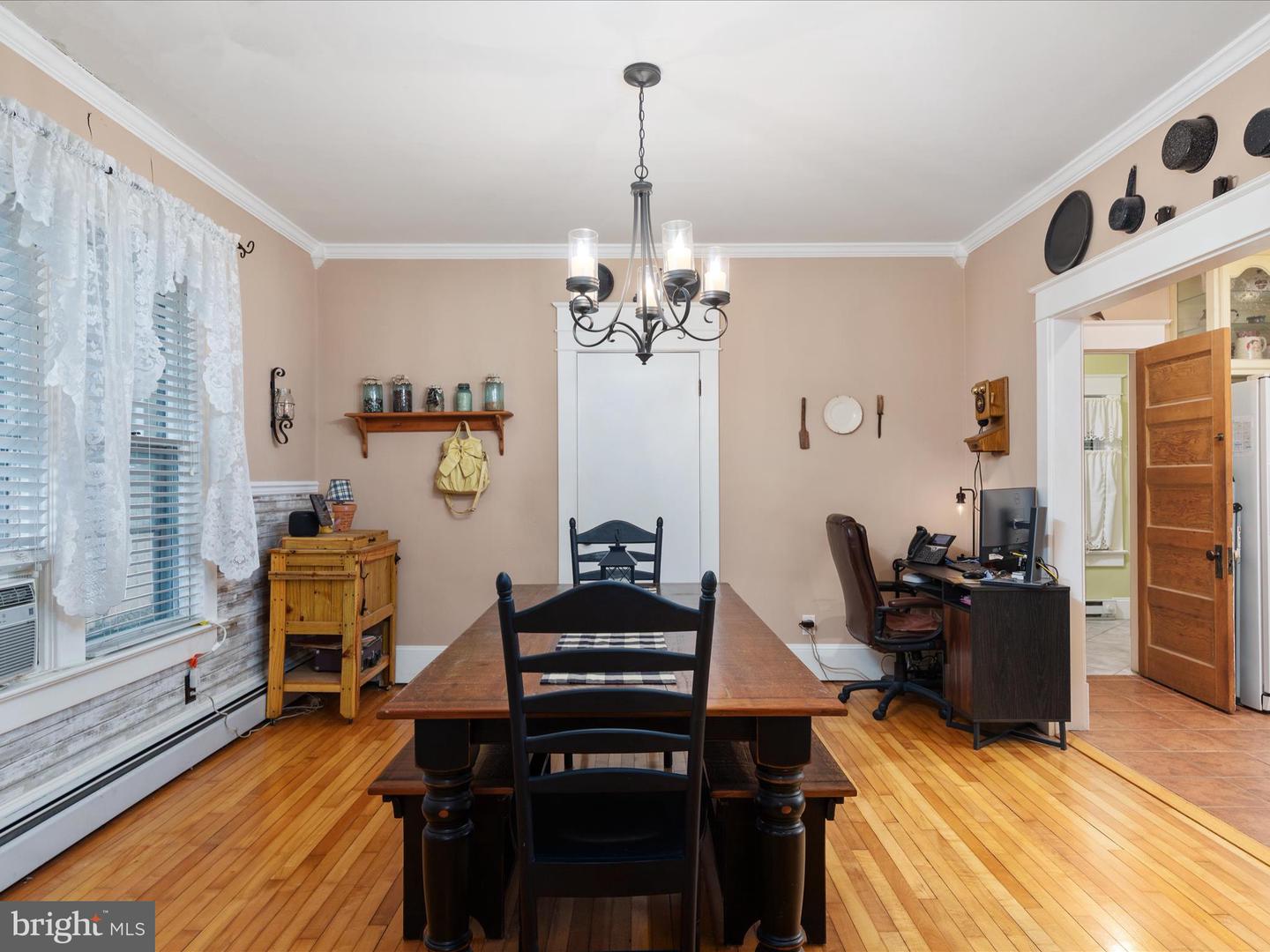 131 CAPON ST, STRASBURG, Virginia 22657, 3 Bedrooms Bedrooms, ,1 BathroomBathrooms,Residential,For sale,131 CAPON ST,VASH2013614 MLS # VASH2013614