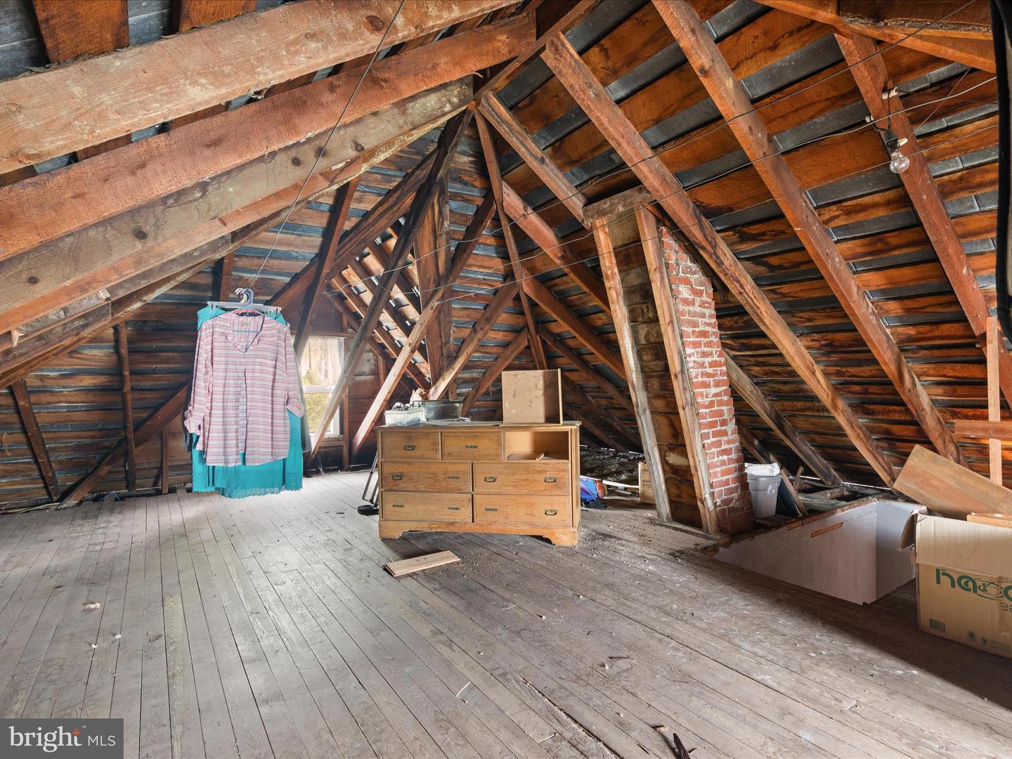 131 CAPON ST, STRASBURG, Virginia 22657, 3 Bedrooms Bedrooms, ,1 BathroomBathrooms,Residential,For sale,131 CAPON ST,VASH2013614 MLS # VASH2013614