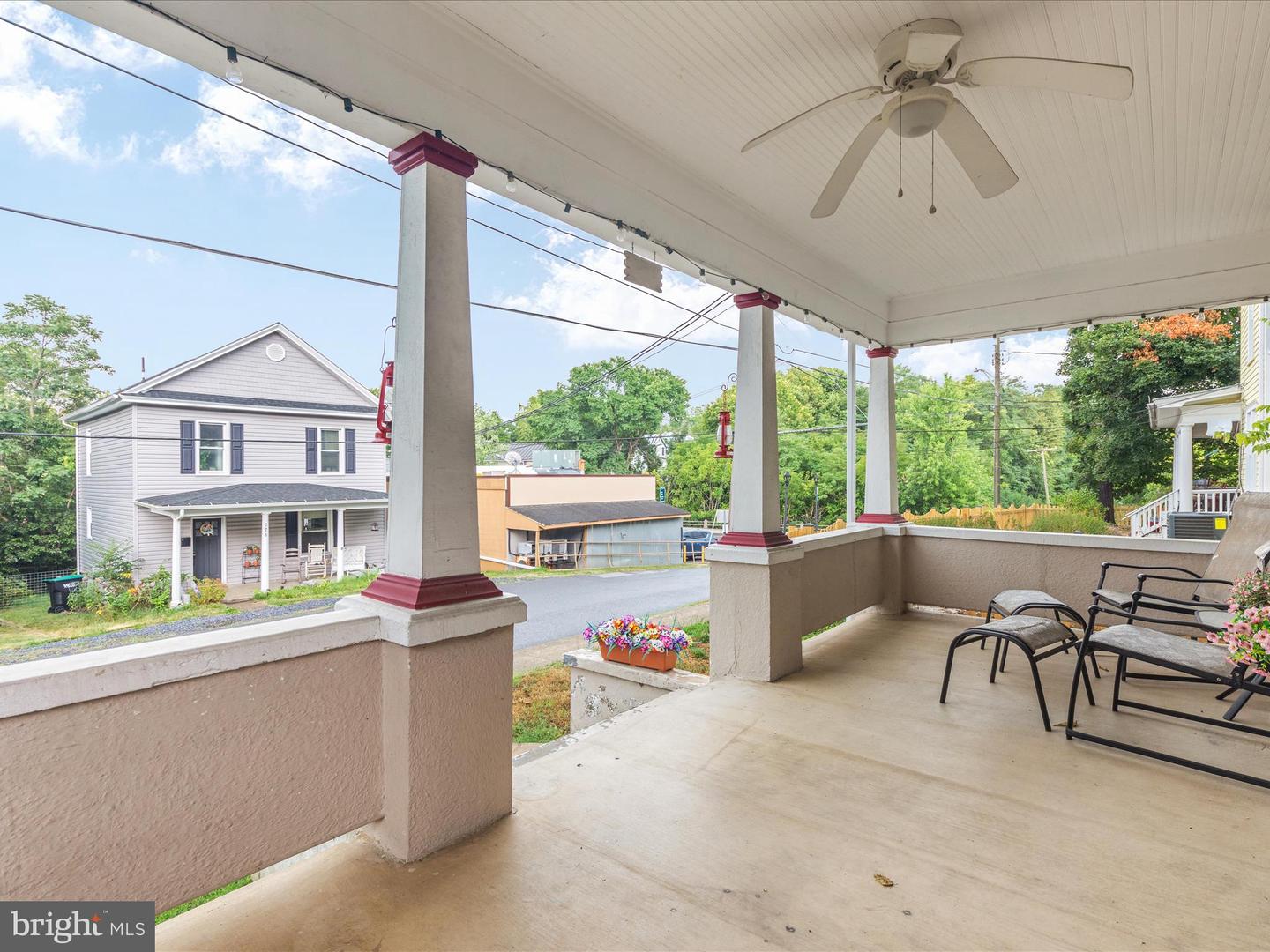 131 CAPON ST, STRASBURG, Virginia 22657, 3 Bedrooms Bedrooms, ,1 BathroomBathrooms,Residential,For sale,131 CAPON ST,VASH2013614 MLS # VASH2013614