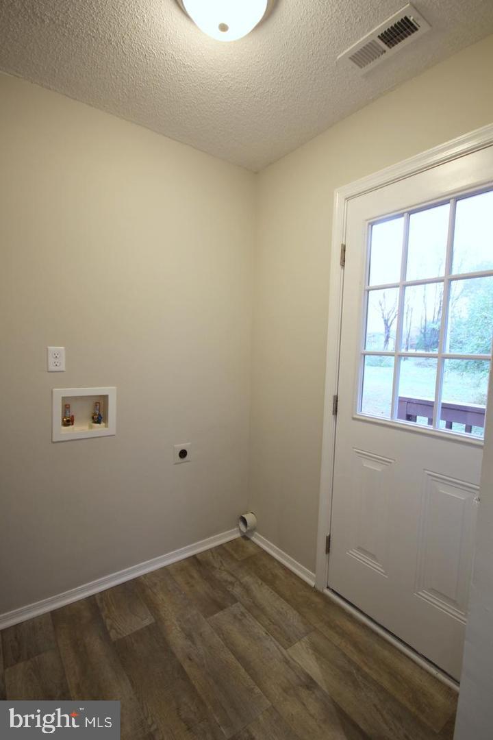 253 WILL JOHNSON RD, LOUISA, Virginia 23093, 3 Bedrooms Bedrooms, ,2 BathroomsBathrooms,Residential,For sale,253 WILL JOHNSON RD,VALA2009300 MLS # VALA2009300