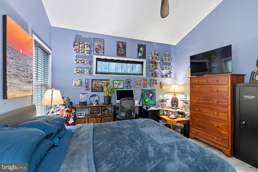 1208 ROCKWOOD TRL, WINCHESTER, Virginia 22602, 1 Bedroom Bedrooms, 4 Rooms Rooms,1 BathroomBathrooms,Residential,For sale,1208 ROCKWOOD TRL,VAFV2039648 MLS # VAFV2039648 1208 ROCKWOOD TRL, WINCHESTER, Virginia 22602, 1 Bedroom Bedrooms, 4 Rooms Rooms,1 BathroomBathrooms,Residential,For sale,1208 ROCKWOOD TRL,VAFV2039648 MLS # VAFV2039648