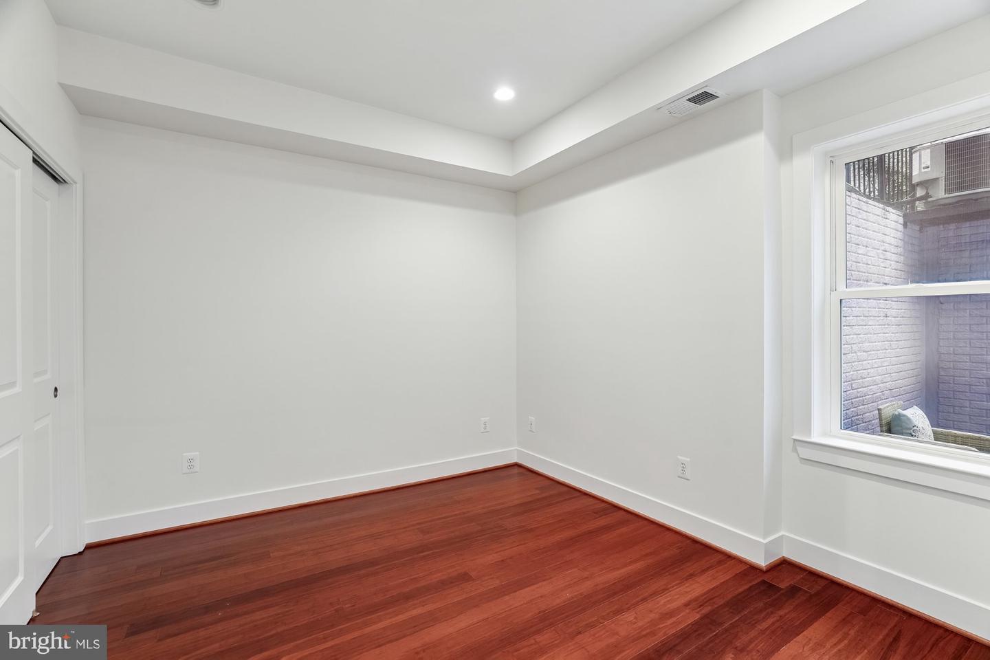 2112 3RD ST NE #A, WASHINGTON, District Of Columbia 20002, 3 Bedrooms Bedrooms, 7 Rooms Rooms,3 BathroomsBathrooms,Residential,For sale,2112 3RD ST NE #A,DCDC2246668 MLS # DCDC2246668