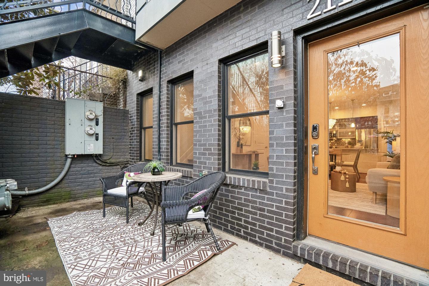 2112 3RD ST NE #A, WASHINGTON, District Of Columbia 20002, 3 Bedrooms Bedrooms, 7 Rooms Rooms,3 BathroomsBathrooms,Residential,For sale,2112 3RD ST NE #A,DCDC2246668 MLS # DCDC2246668