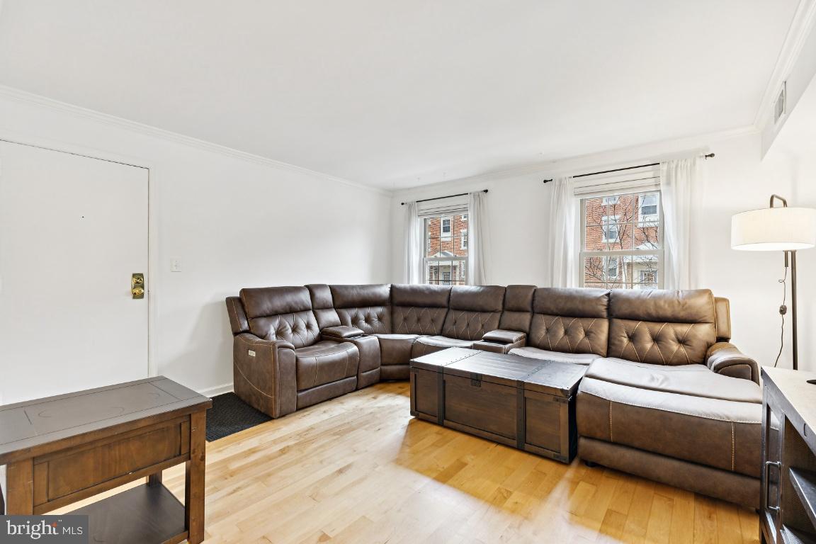 529 BASHFORD LN #1, ALEXANDRIA, Virginia 22314, 1 Bedroom Bedrooms, ,1 BathroomBathrooms,Residential,For sale,529 BASHFORD LN #1,VAAX2054274 MLS # VAAX2054274