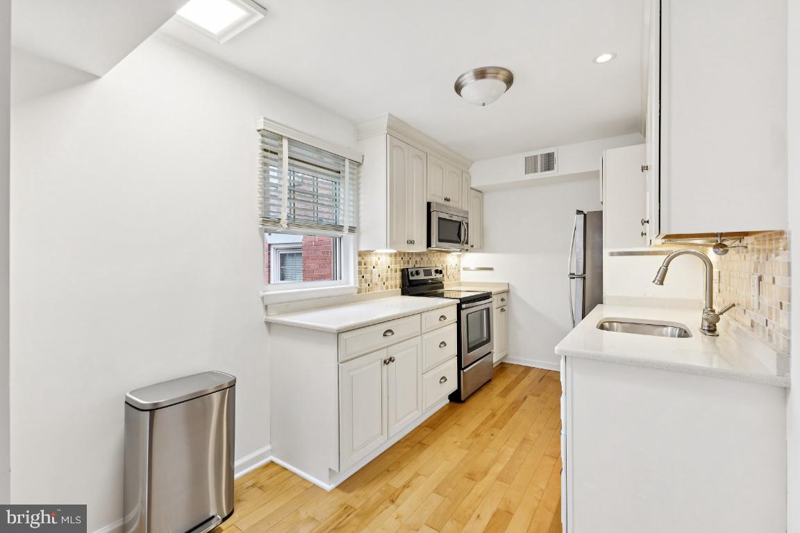 529 BASHFORD LN #1, ALEXANDRIA, Virginia 22314, 1 Bedroom Bedrooms, ,1 BathroomBathrooms,Residential,For sale,529 BASHFORD LN #1,VAAX2054274 MLS # VAAX2054274