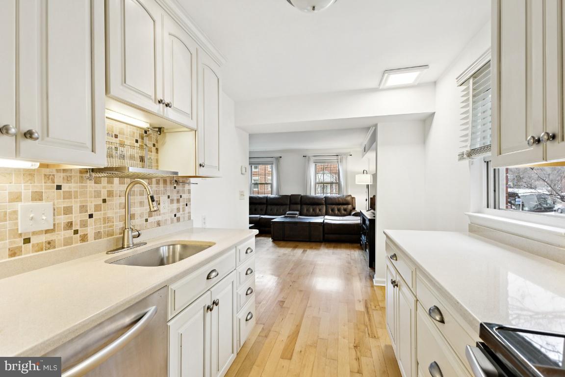 529 BASHFORD LN #1, ALEXANDRIA, Virginia 22314, 1 Bedroom Bedrooms, ,1 BathroomBathrooms,Residential,For sale,529 BASHFORD LN #1,VAAX2054274 MLS # VAAX2054274