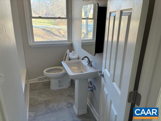 206 MCDONALD ST, LOUISA, Virginia 23093, 2 Bedrooms Bedrooms, ,1 BathroomBathrooms,Residential,For sale,206 MCDONALD ST,673386 MLS # 673386