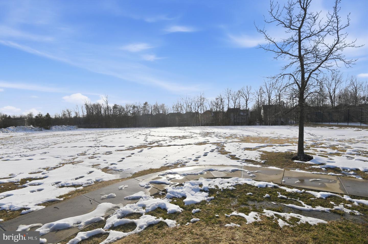 43592 DUNHILL CUP SQ, ASHBURN, Virginia 20147, 3 Bedrooms Bedrooms, ,2 BathroomsBathrooms,Residential,For sale,43592 DUNHILL CUP SQ,VALO2116208 MLS # VALO2116208