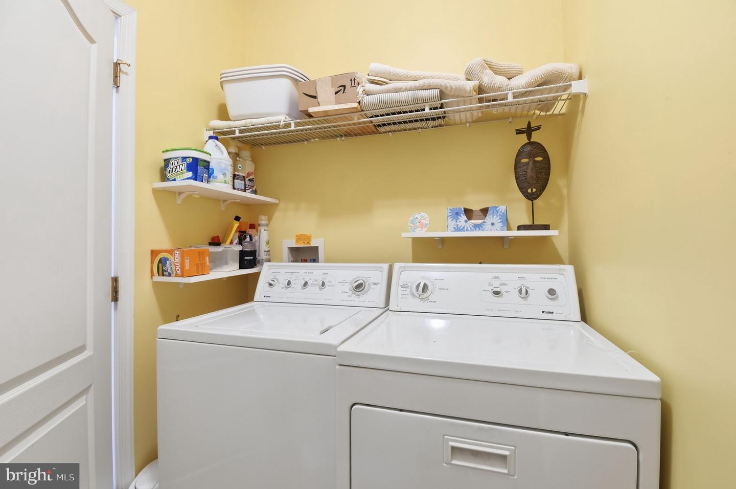 43592 DUNHILL CUP SQ, ASHBURN, Virginia 20147, 3 Bedrooms Bedrooms, ,2 BathroomsBathrooms,Residential,For sale,43592 DUNHILL CUP SQ,VALO2116208 MLS # VALO2116208