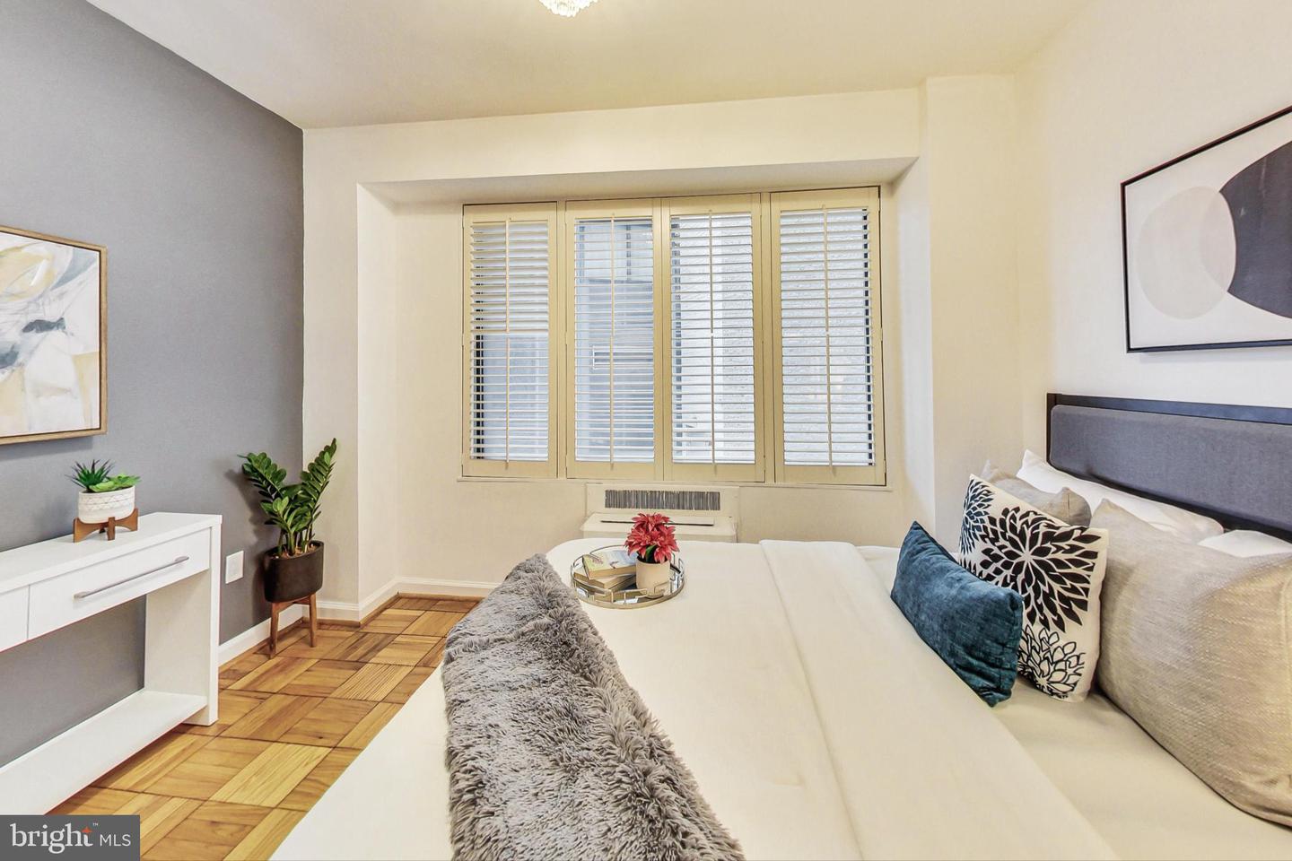 1 SCOTT CIR NW #116, WASHINGTON, District Of Columbia 20036, 1 Bedroom Bedrooms, ,1 BathroomBathrooms,Residential,For sale,1 SCOTT CIR NW #116,DCDC2246802 MLS # DCDC2246802