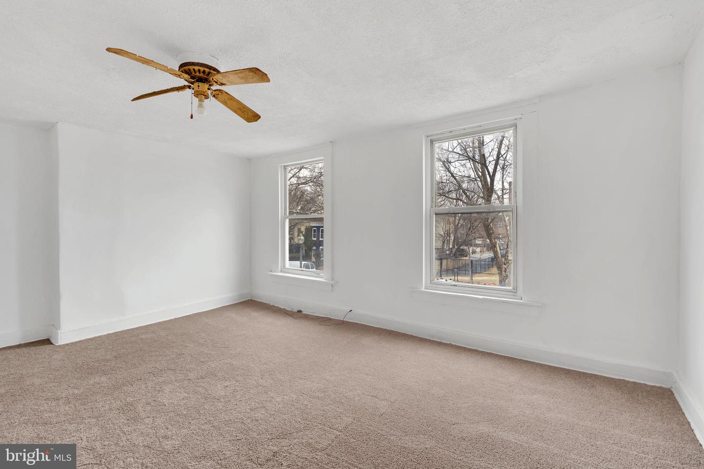 1408 3RD ST NW, WASHINGTON, District Of Columbia 20001, 3 Bedrooms Bedrooms, ,1 BathroomBathrooms,Residential,For sale,1408 3RD ST NW,DCDC2246804 MLS # DCDC2246804