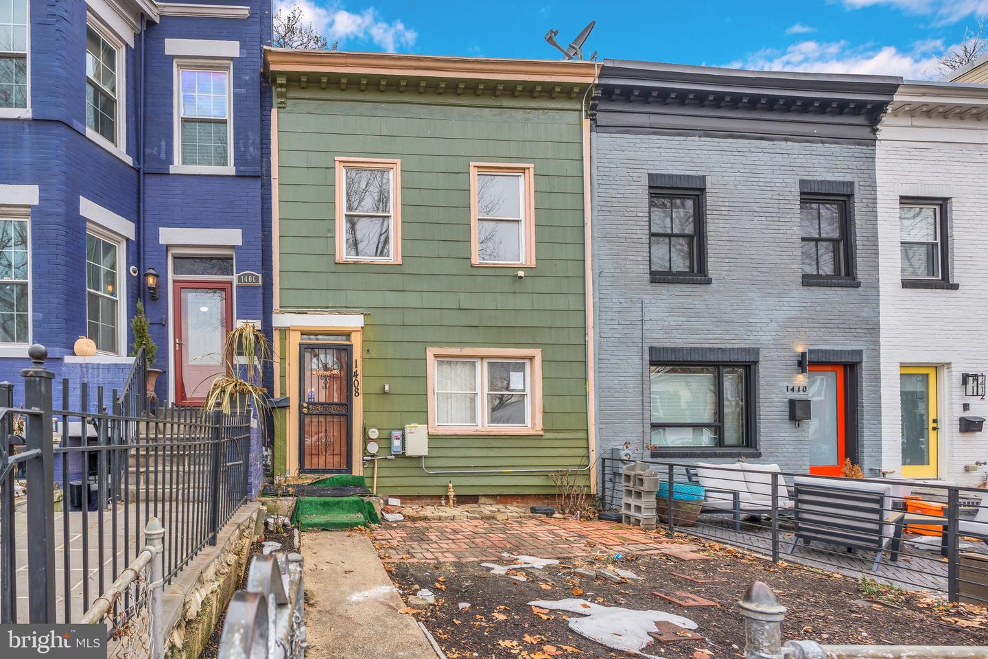 1408 3RD ST NW, WASHINGTON, District Of Columbia 20001, 3 Bedrooms Bedrooms, ,1 BathroomBathrooms,Residential,For sale,1408 3RD ST NW,DCDC2246804 MLS # DCDC2246804